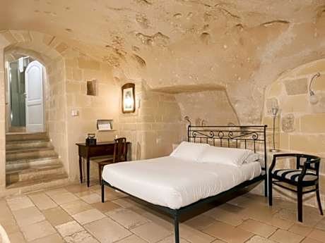 Junior Suite (2 Adults)