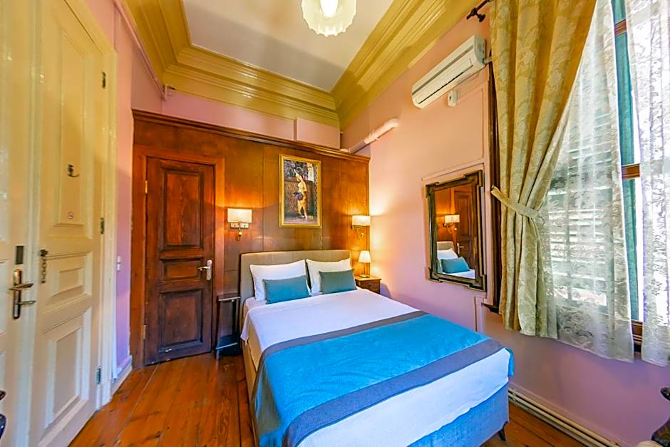 Büyükada Anastasia Meziki History Mansion