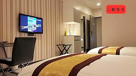Second Hall Twin Room 2