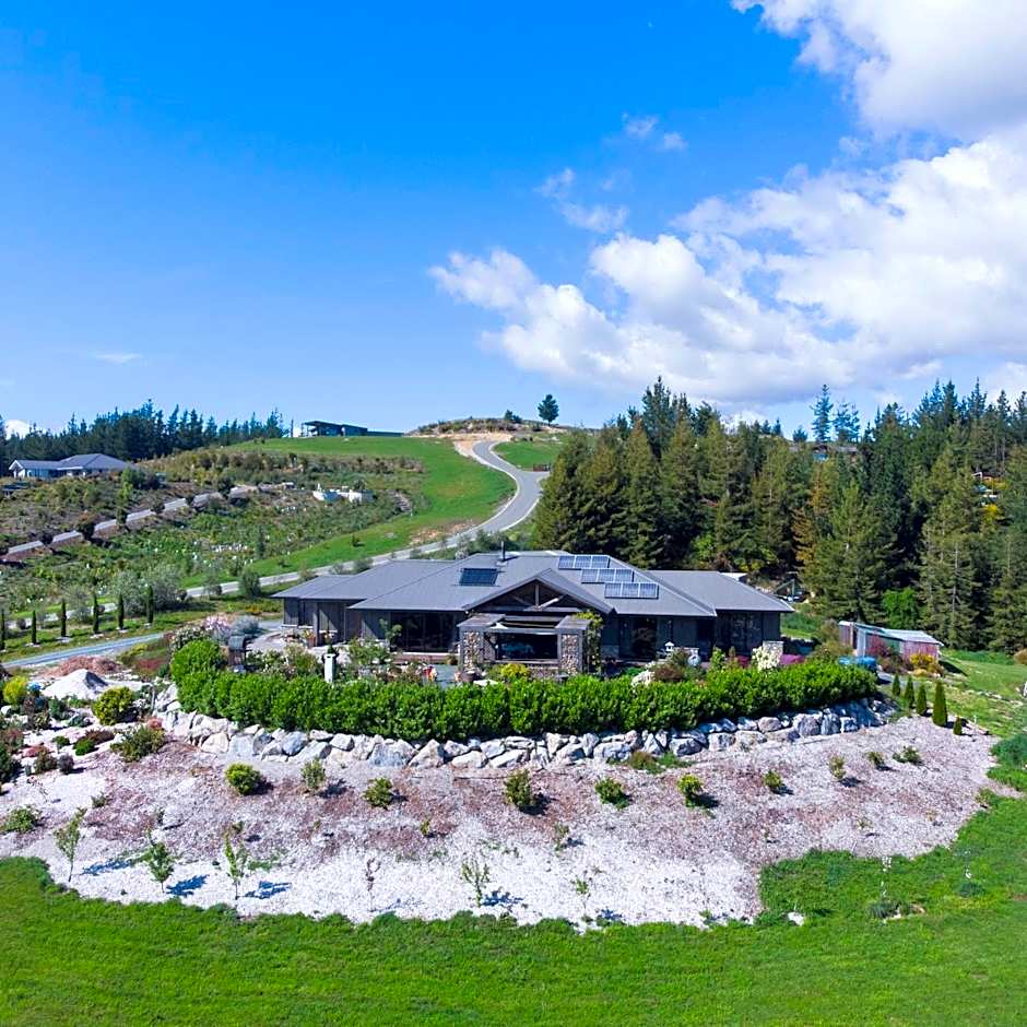 Redwood Valley B & B