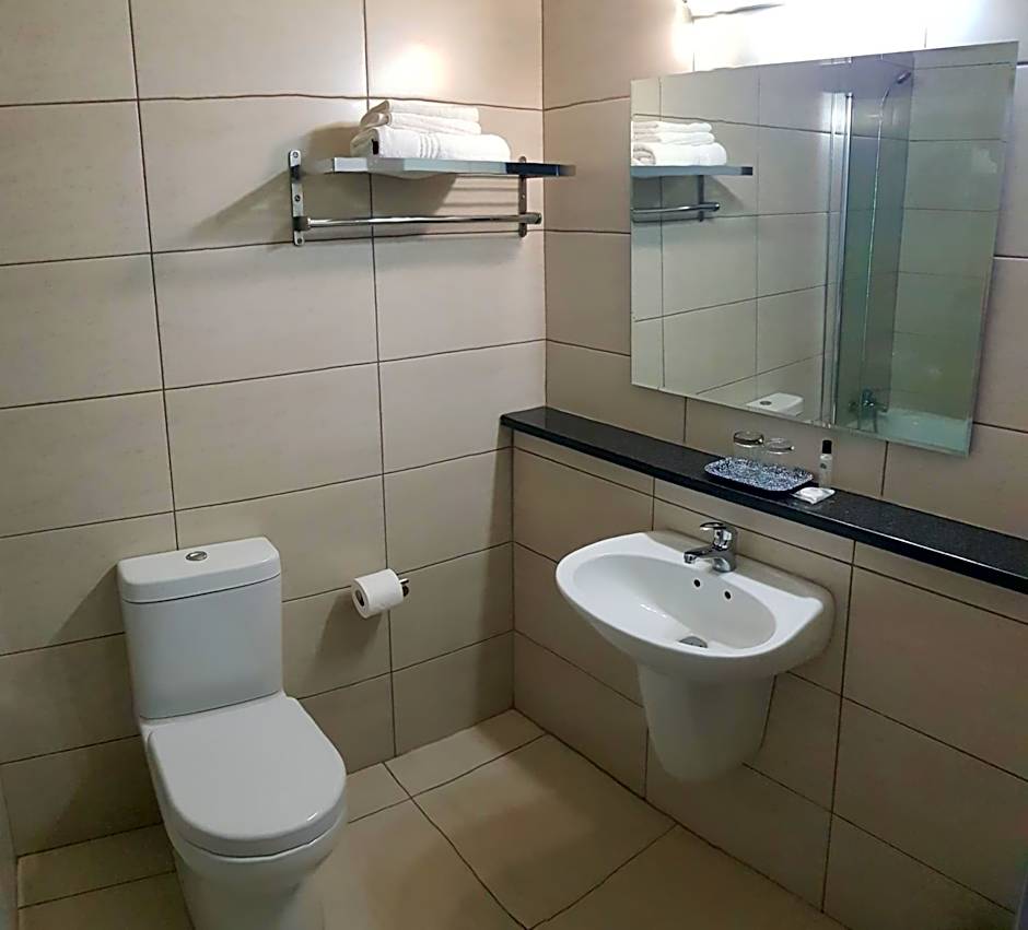 African Sky Ermelo Inn