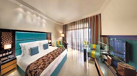 Staycation Offer - Standard Twin Room with 25% off SPA, 25% off Food and Beverage, Late Check-out at 4PM