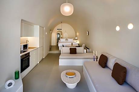 Senior Suite with Private Outdoor Hot Tub