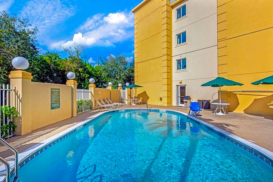 La Quinta Inn Ste Cutler Bay – Miami, FL