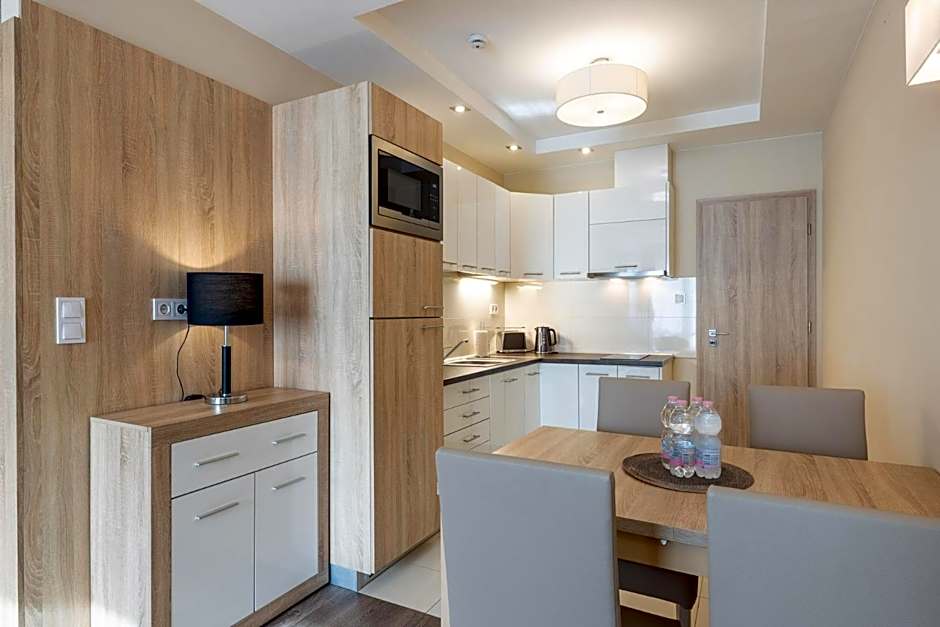 Silver Crown Hotel & Residence, Palace Quarter