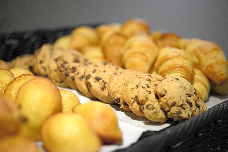 The Originals City, Hotel Helios, Roanne Nord (Inter-Hotel)