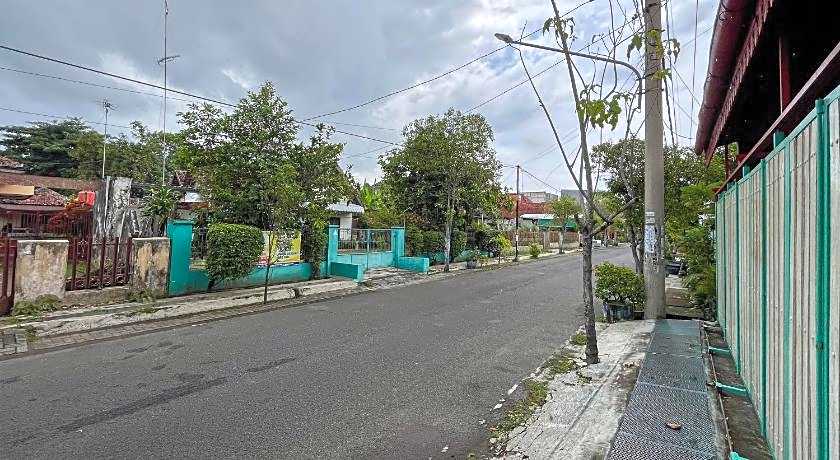 RedDoorz Syariah near RS Bhayangkara Nganjuk