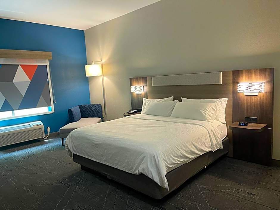 Holiday Inn Express & Suites Ripley By IHG