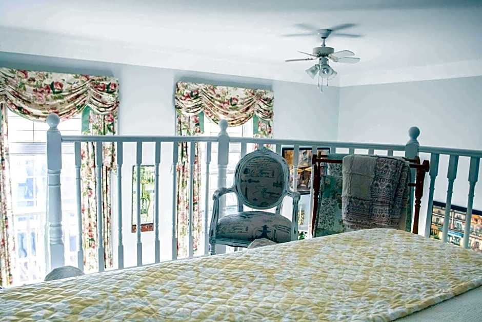 The Jypsy Inn Chambre Damour Bracebridge