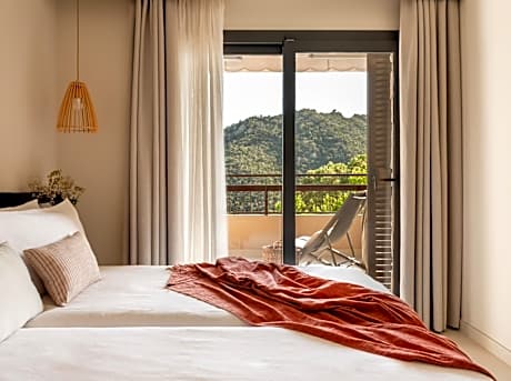 ZEL Duplex Three Bedroom Garden View