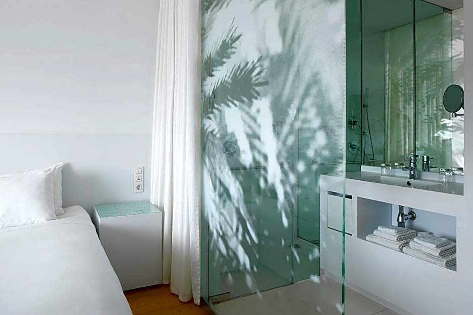 Renaissance by Marriott Barcelona Fira Hotel