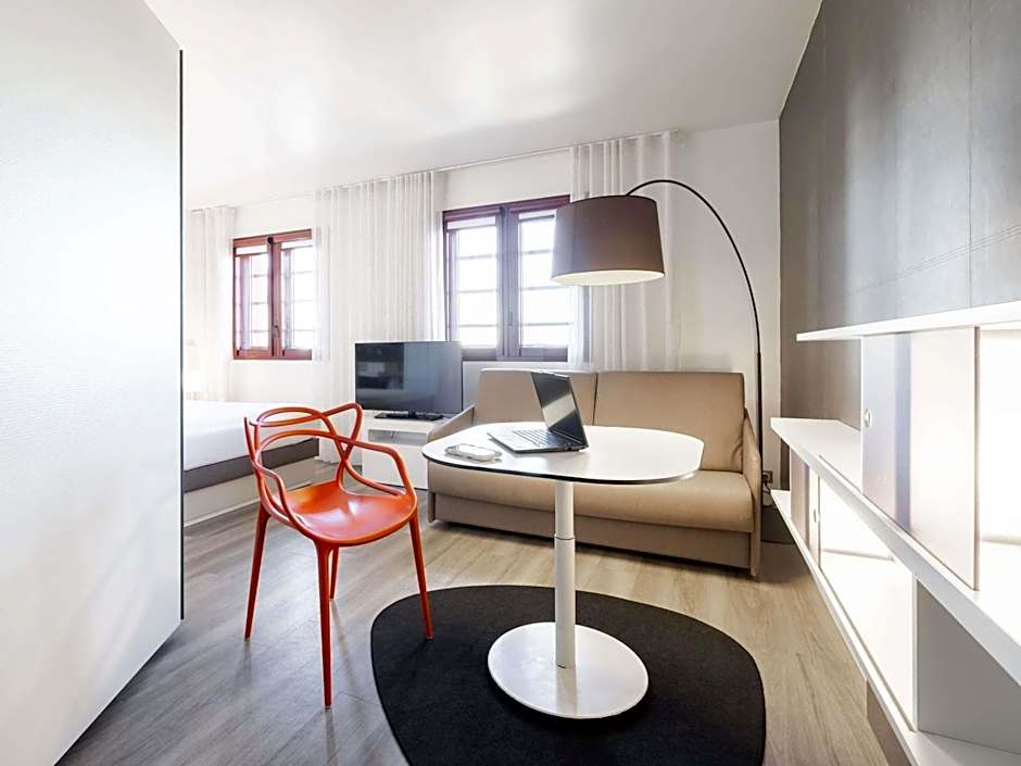 Novotel Suites Perpignan Centre Hotel