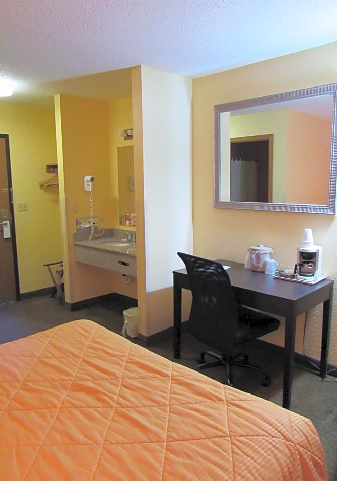 RedRock Inn Sioux Falls