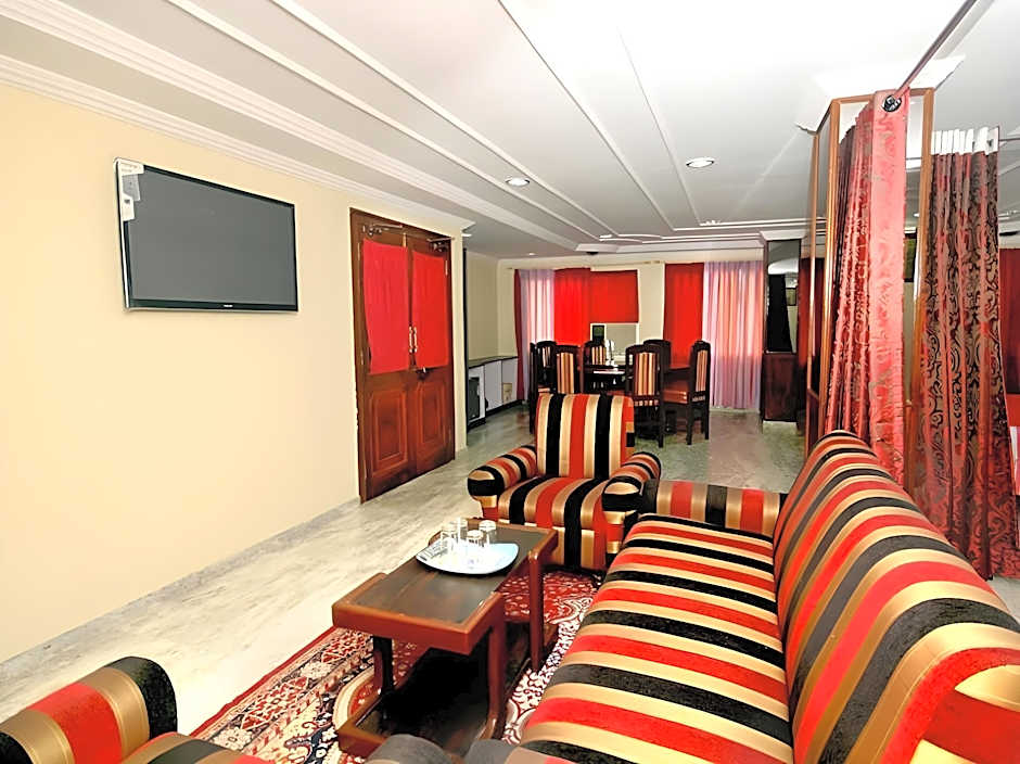 Hotel Padmini Palace