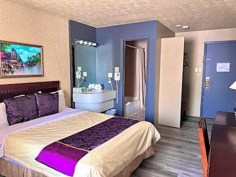 Double or Queen Room