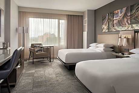 Double Room - Mobility and Hearing Accessible with Roll-in Shower