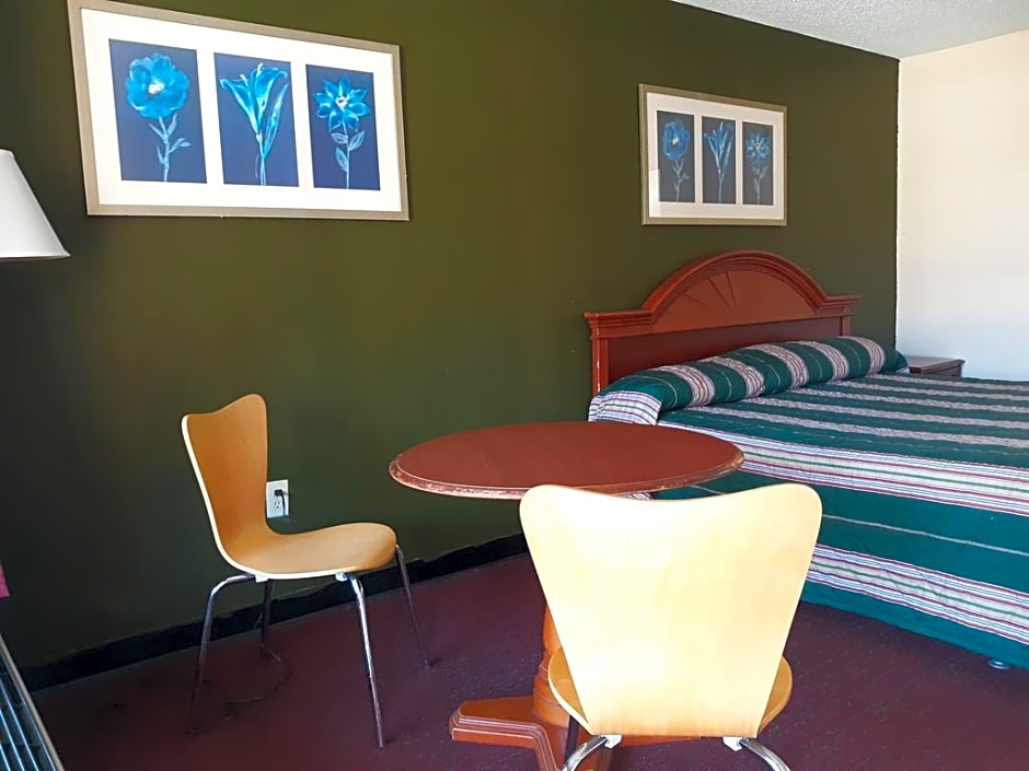 Americas Best Value Inn Stockbridge