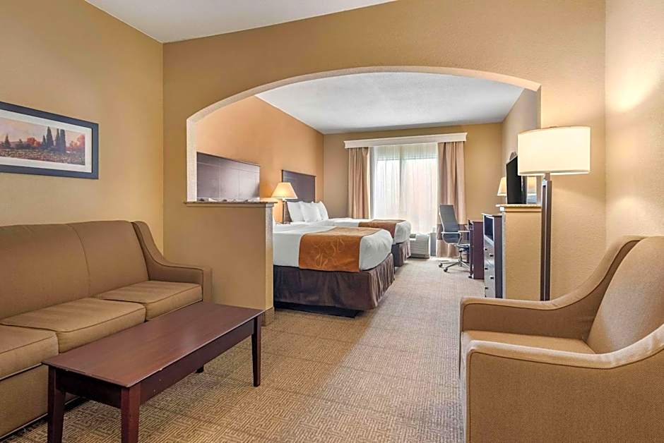 Comfort Suites near Route 66