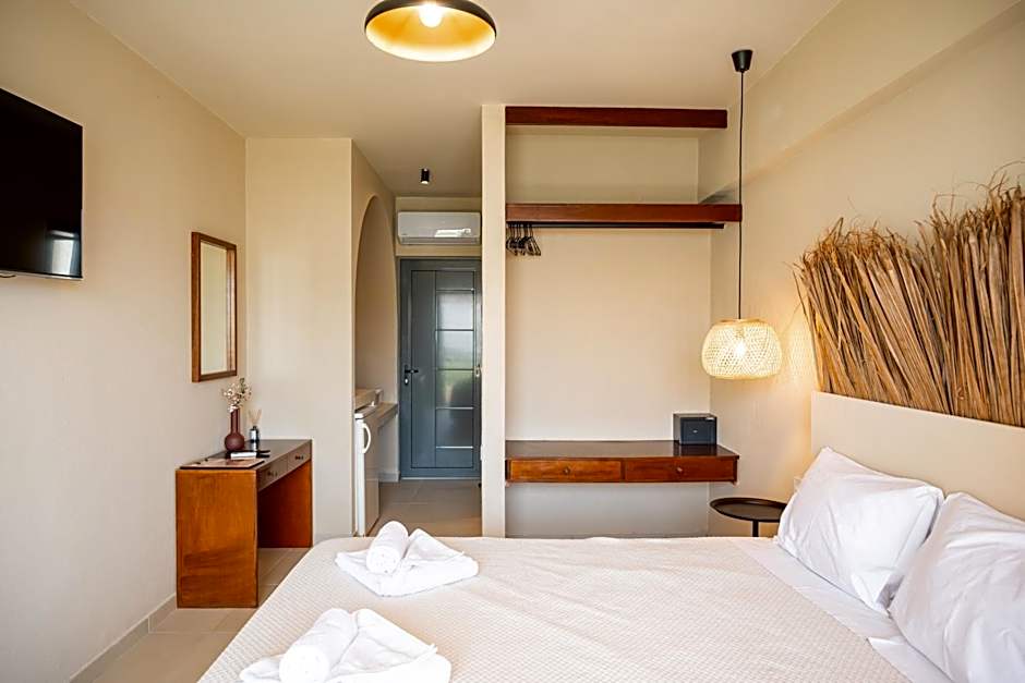 Atma Beach Rooms & Suites