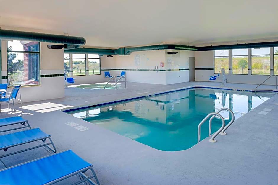 Holiday Inn Express Hotel & Suites Fort Atkinson By IHG