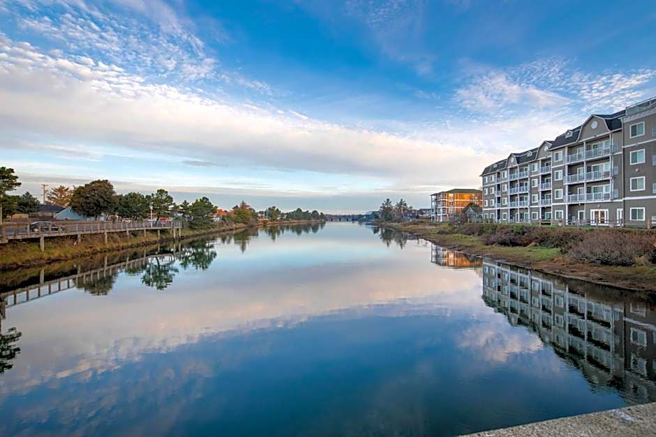 RIVERTIDE SUITES