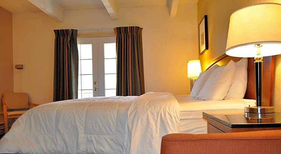 Monarch Mountain Lodge