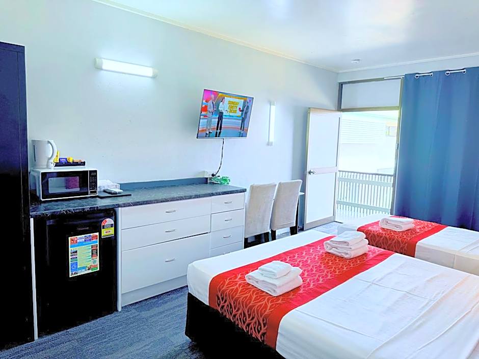 Tropical Gateway Motor Inn