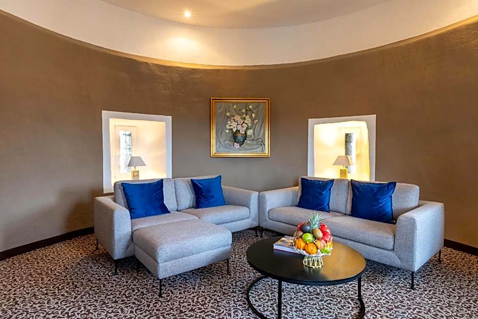 Photo 1 of 6 of 1 Queen Bed Suite, City View