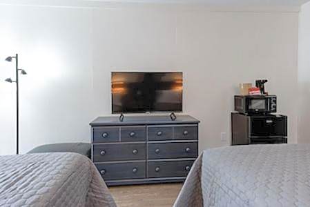 Heart of the Valley Motel