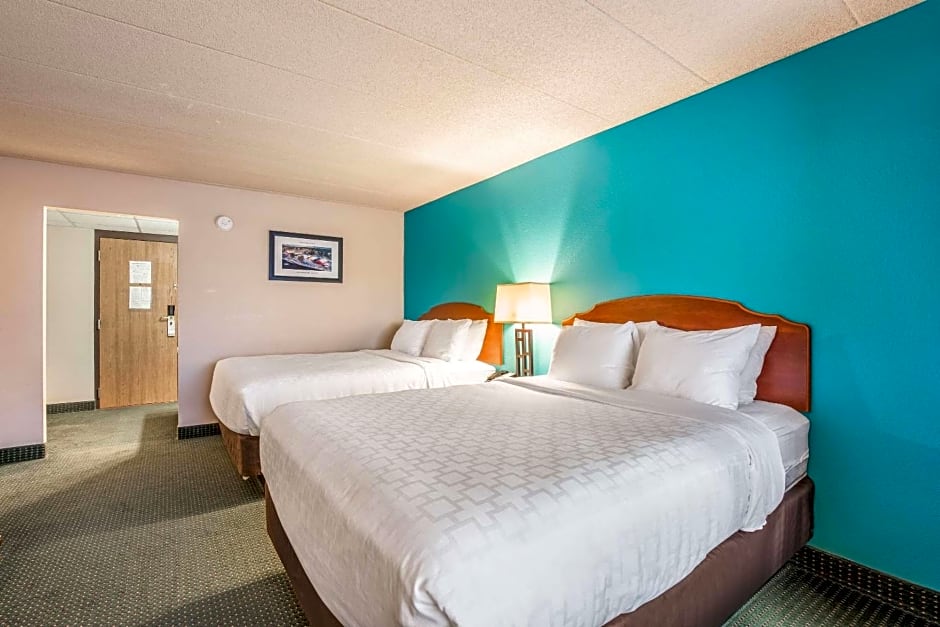 Clarion Hotel and Convention Center Baraboo