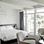 Hollywood Hills Hotel