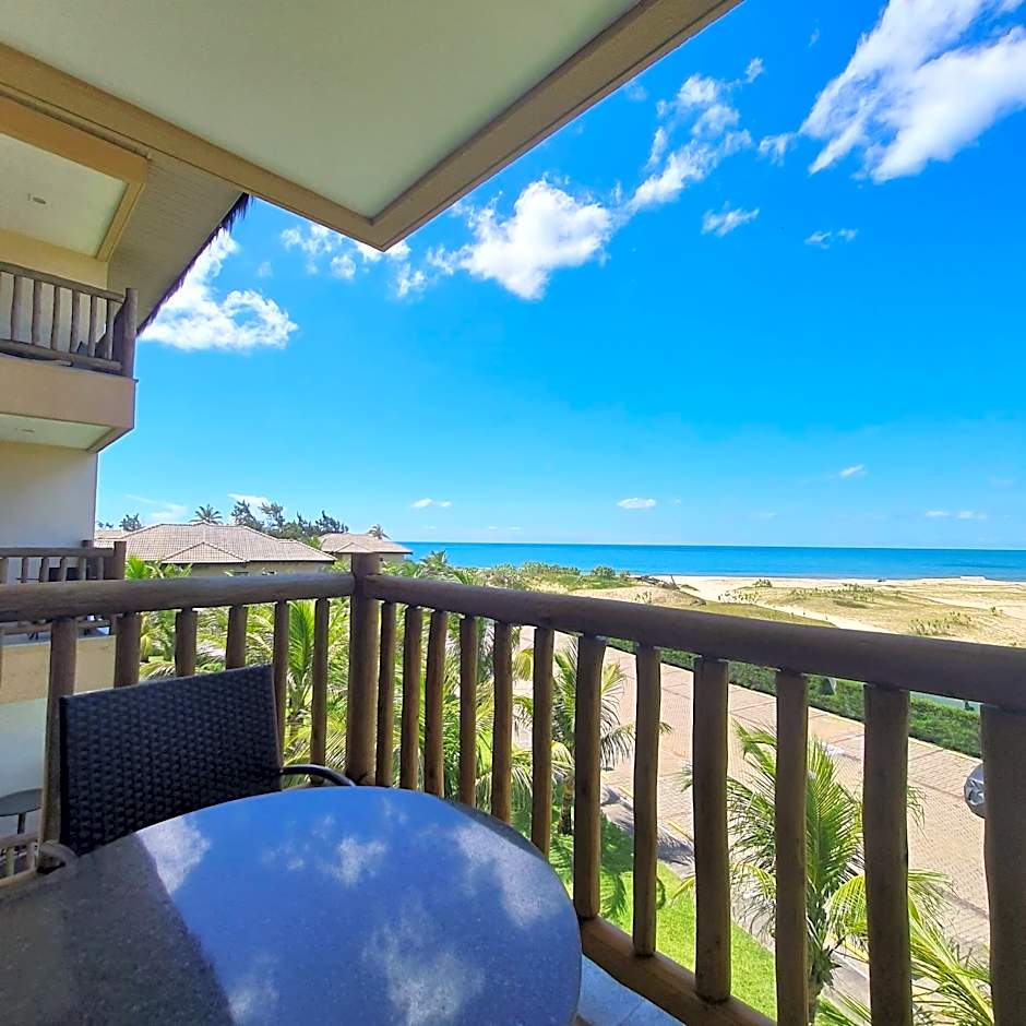 PARAÍSO FRENTE MAR - VG SUN CUMBUCO PARA 4 PESSOAS - COM HIDRO, SAUNA, PISCINA, COZINHA COMPLETA, PARQUINHO E WI-Fl