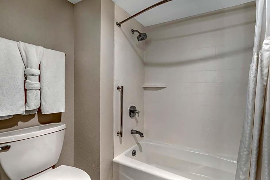 HOLIDAY INN EXPRESS FALLON By IHG