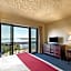 Shoreline Inn & Conference Center, Ascend Hotel Collection