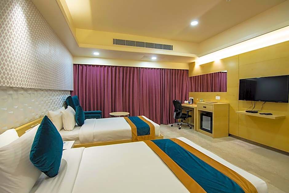 Photo 1 of 7 of Junior Suite