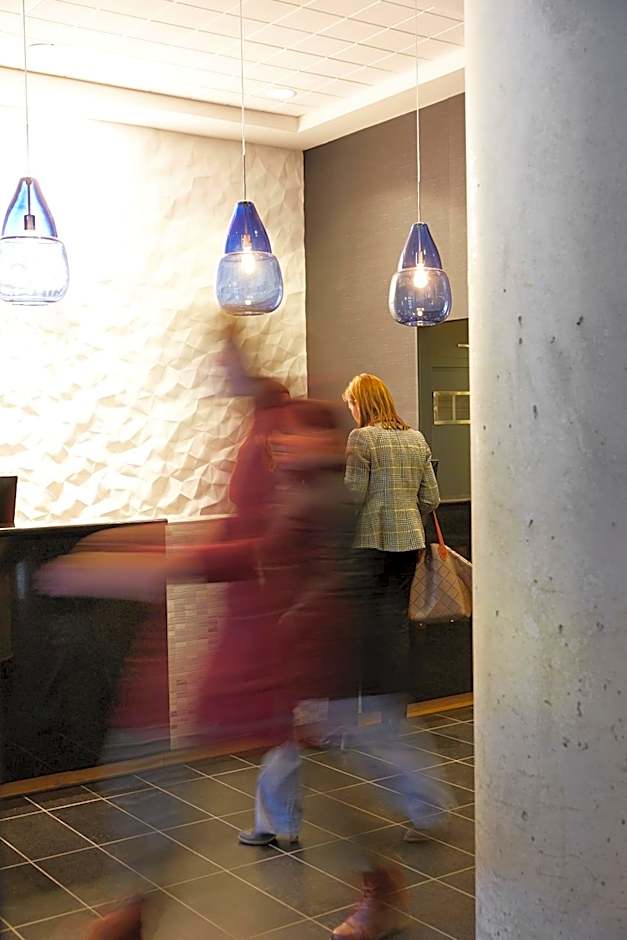 Le Dauphin Montréal Centre-Ville