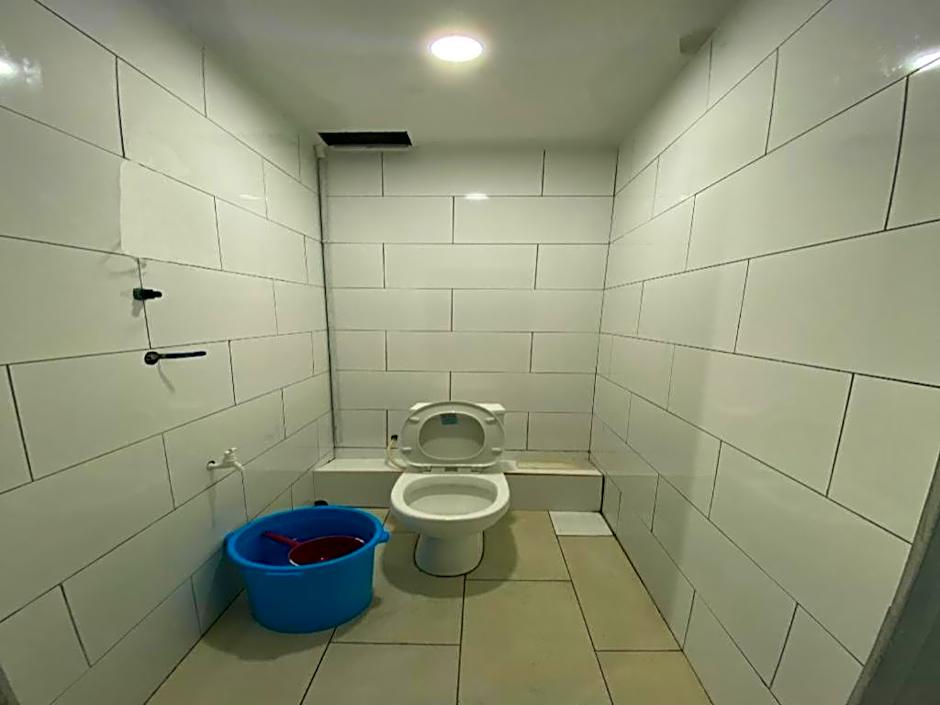 SPOT ON 90077 Cherry's Lodge