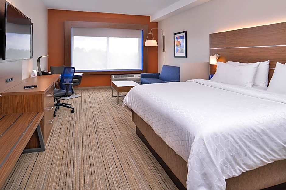Holiday Inn Express & Suites Farmville By IHG