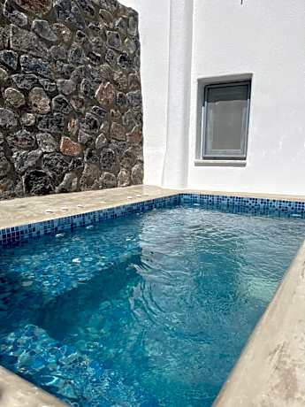 Deluxe Suite with Spa Bath