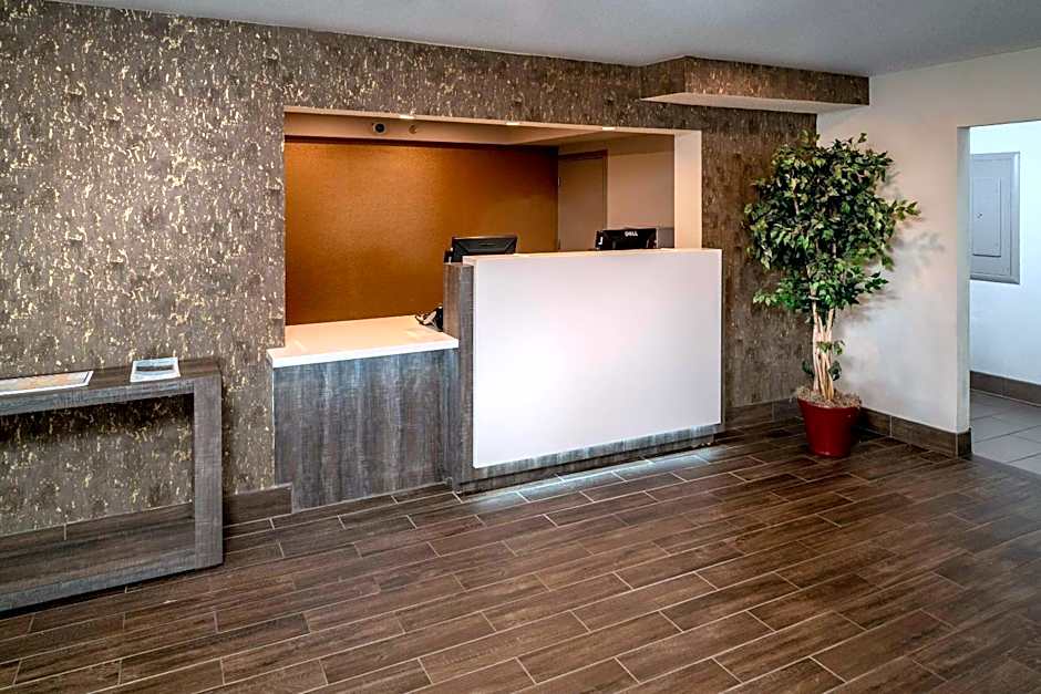 Clarion Pointe Beckley