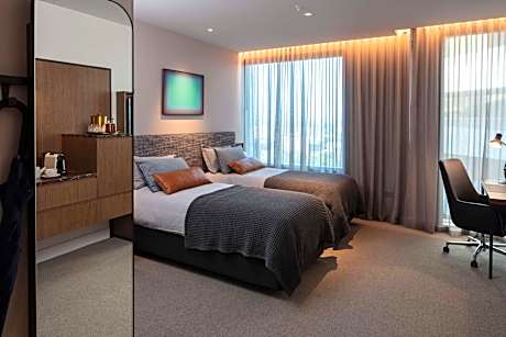 Twin Room with City View