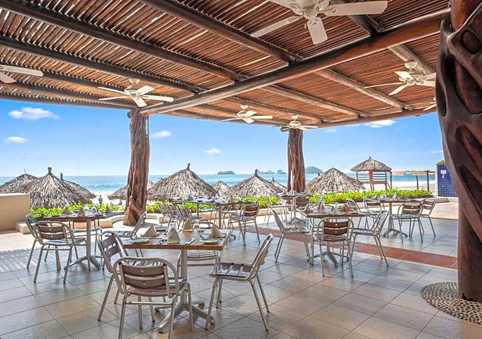 Park Royal Beach Ixtapa - All Inclusive