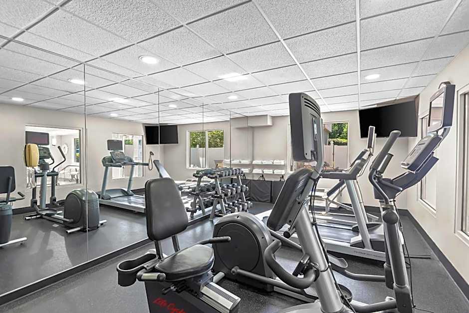 Country Inn & Suites by Radisson, Elizabethtown, KY