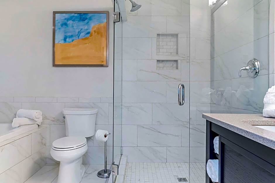 Comfort Inn Plainwell