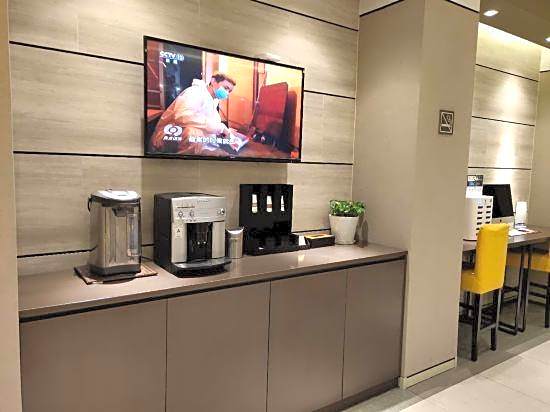 Ease Hotel (Ningbo Tianyi Sqaure Jiangxiaqiao Metro Station)