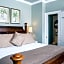 Almondy Inn Bed & Breakfast