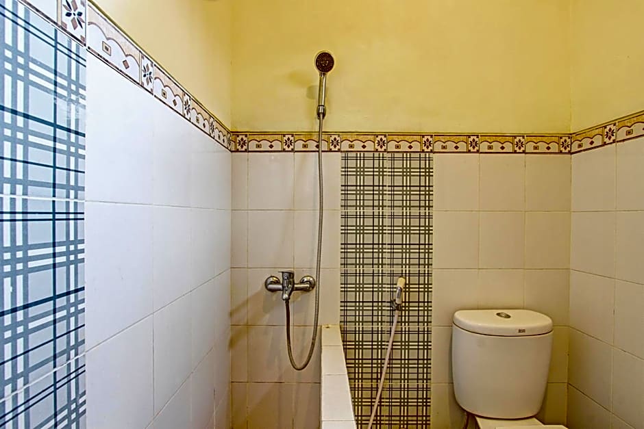 OYO 93660 New Family Hotel Syariah