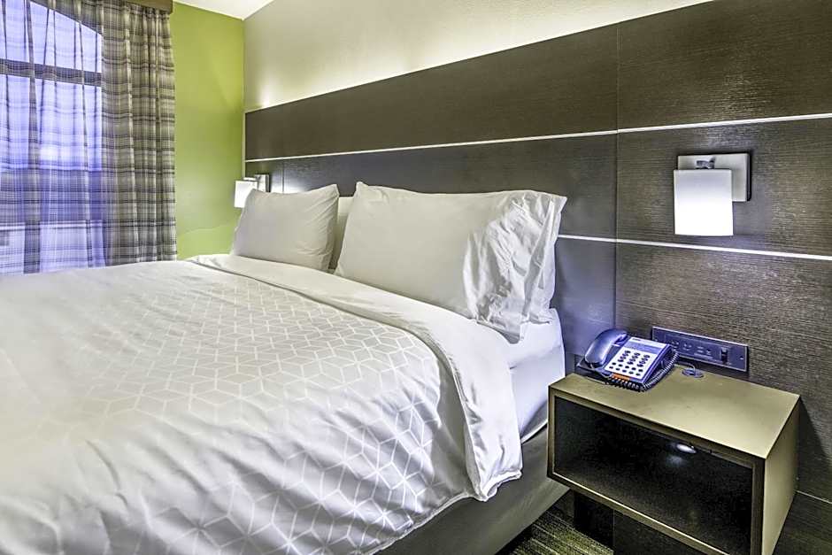 Holiday Inn Express And Suites Longview North By IHG