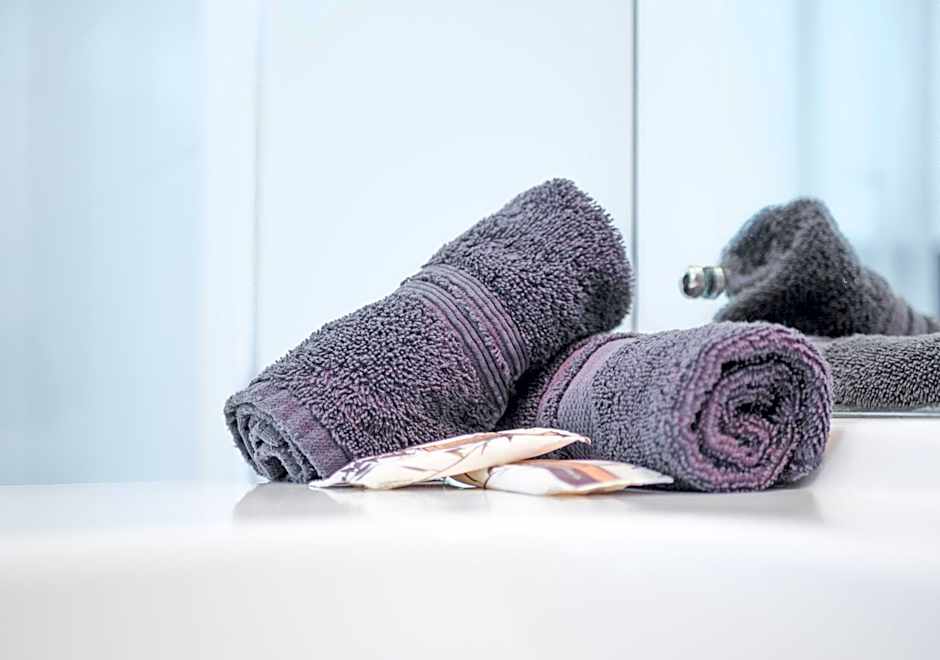 Bellano Motel Suites