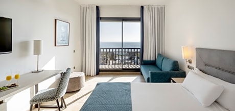 Double or Twin Three Beds